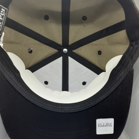 Snapback hat - Picture 7 of 7